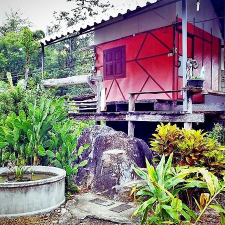 Hotel Baan Pai Likit Exterior foto