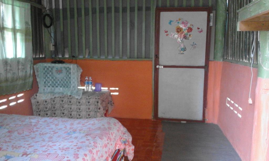 Hotel Baan Pai Likit Exterior foto