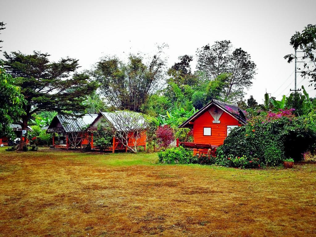 Hotel Baan Pai Likit Exterior foto