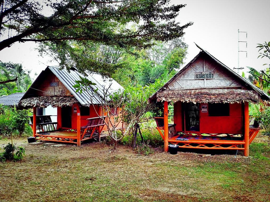 Hotel Baan Pai Likit Exterior foto